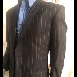 New Tom James Custom Made 2pc Suit.